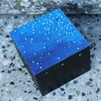 Dřevěná krabička ručně malovaná - Když padá déšť 